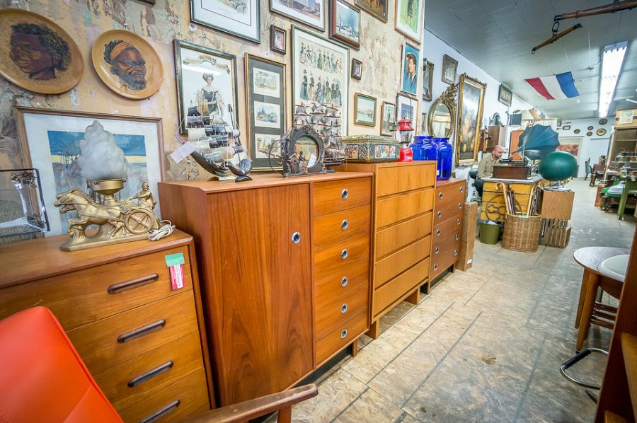 Vintage Furniture Stores in Toronto 1698 Queen Antiques