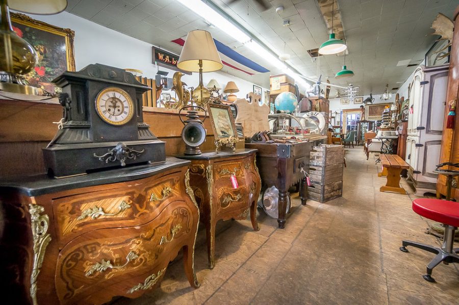 Vintage Furniture Stores in Toronto 1698 Queen Antiques