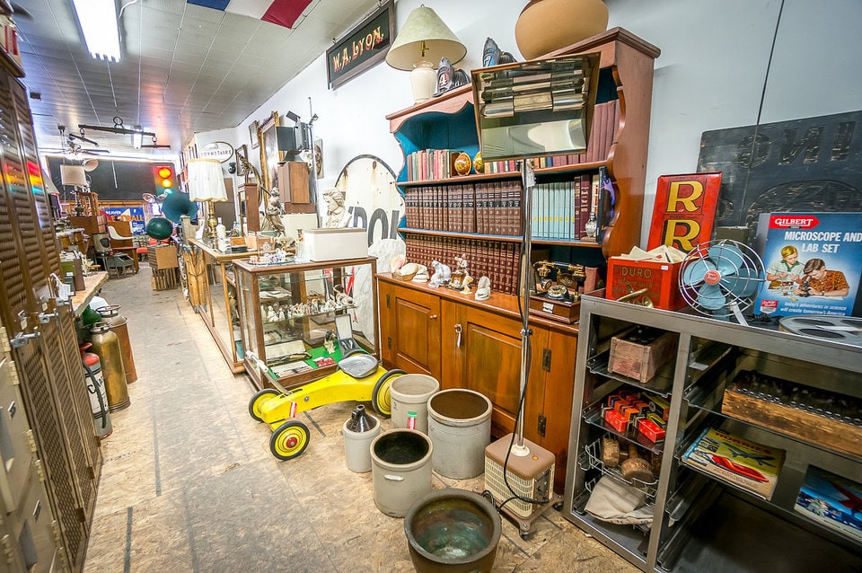Vintage Furniture Stores in Toronto: 1698 Queen Antiques