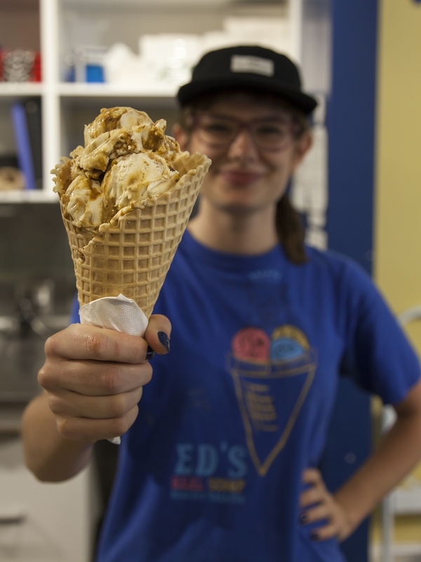 have an ice cream eds scoop