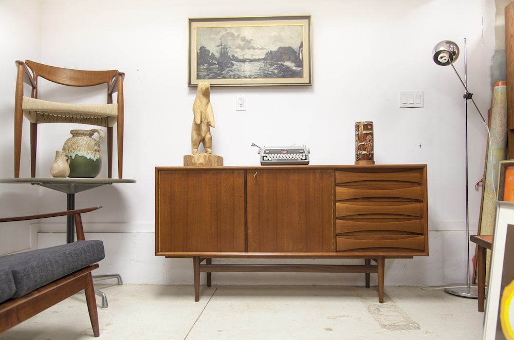 Vintage Furniture Stores in Toronto: What The Vintage