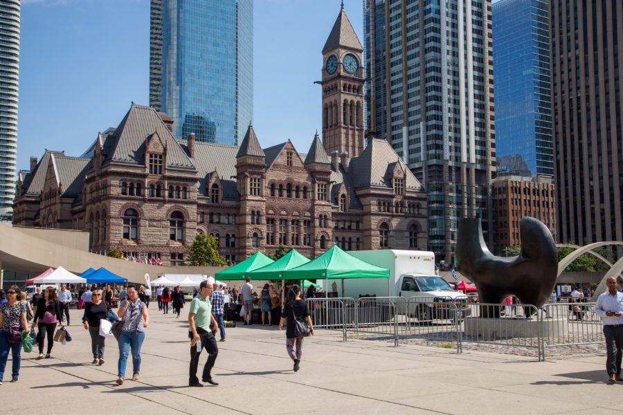 Farmers' Markets in Toronto: OFFMA at Nathan Phillips Square