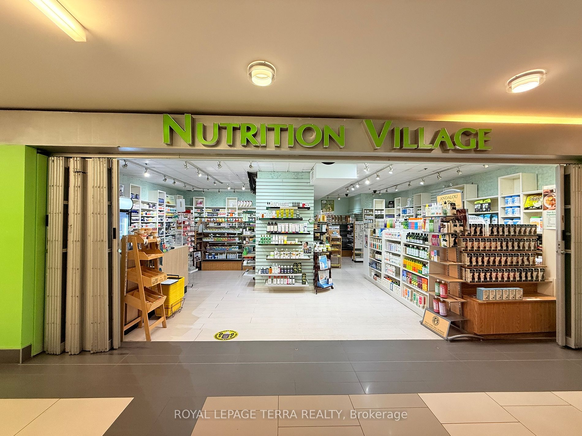 2300 Yonge St #C-39 - Toronto C03 - Yonge-Eglinton
