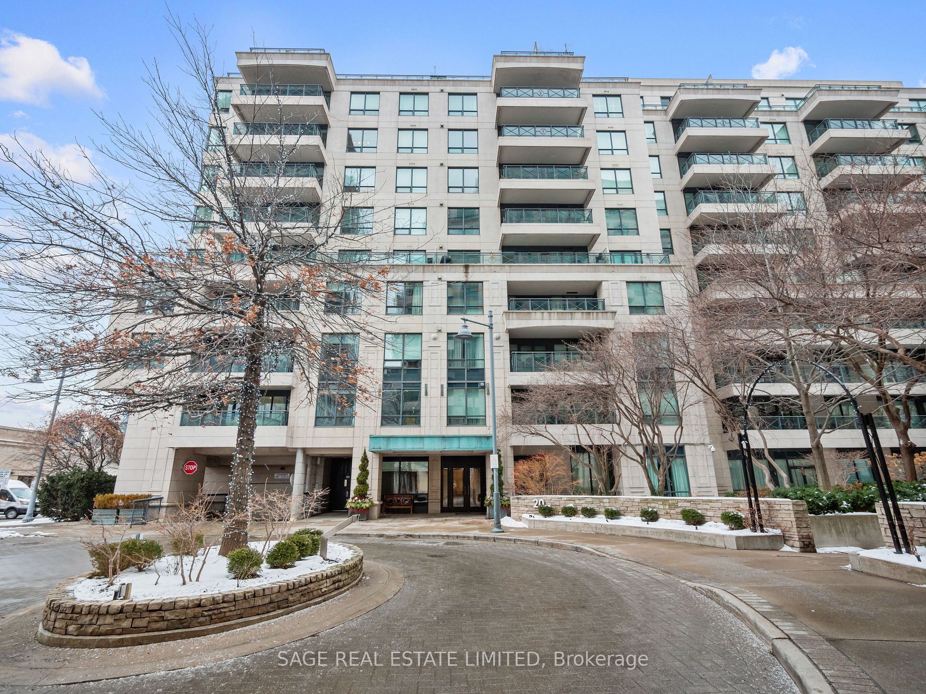 20 Scrivener Sq #507 - Toronto C09 - Rosedale-Moore Park