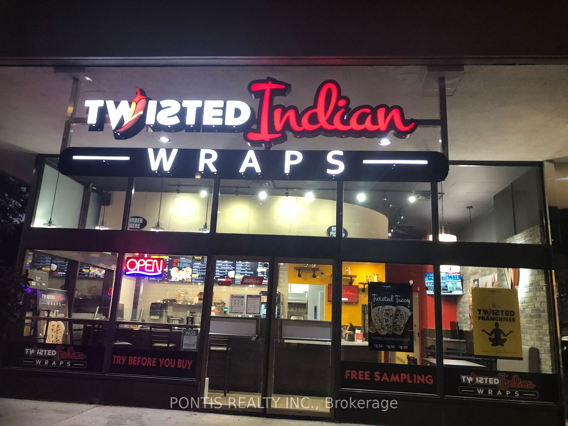 60 St. Clair Ave - Toronto C09 - Rosedale-Moore Park