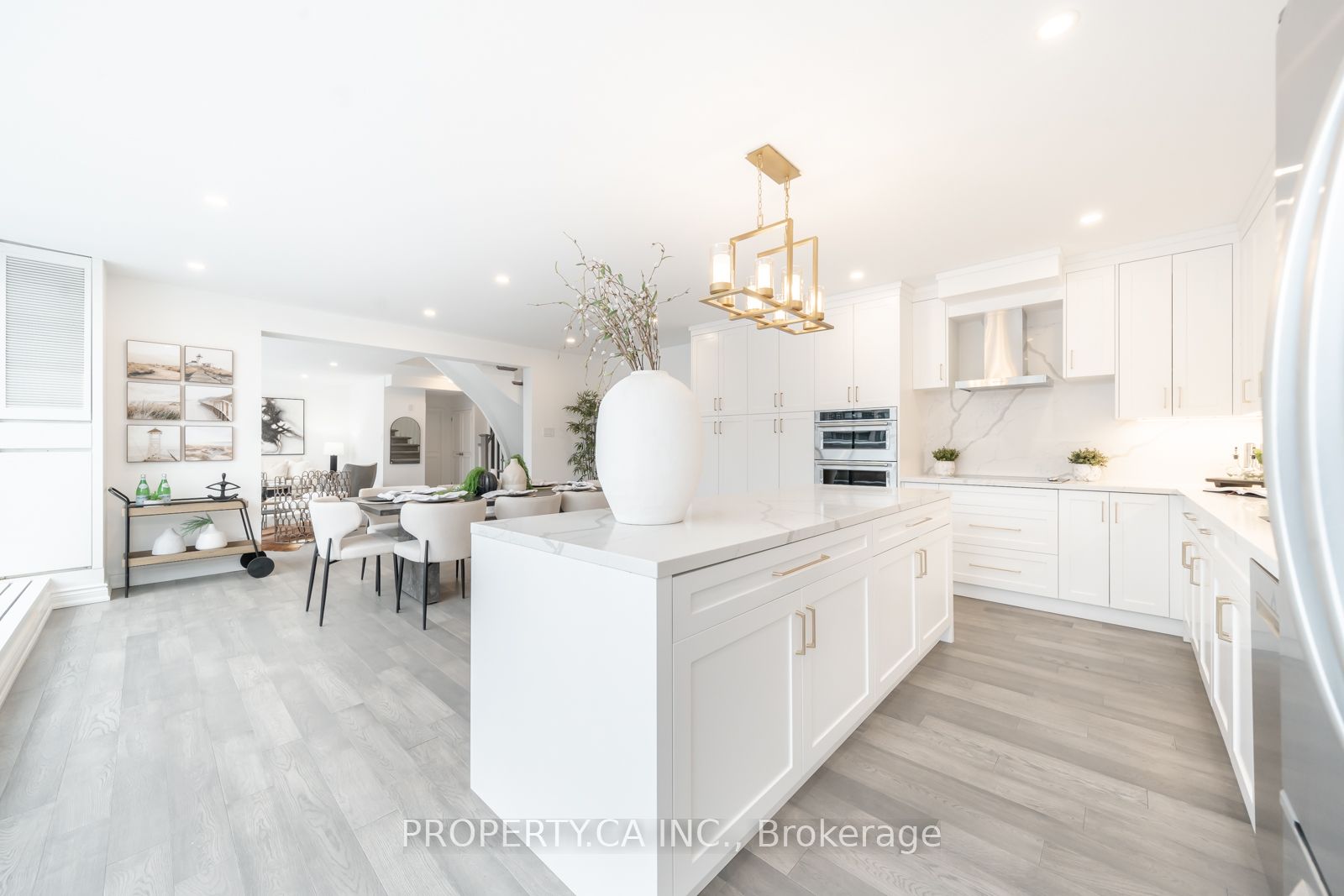 18a Hazelton Ave #604 - Toronto C02 - Annex