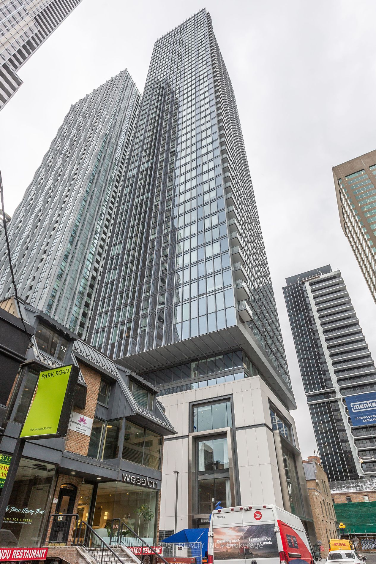 8 Cumberland St #2006 - Toronto C02 - Annex