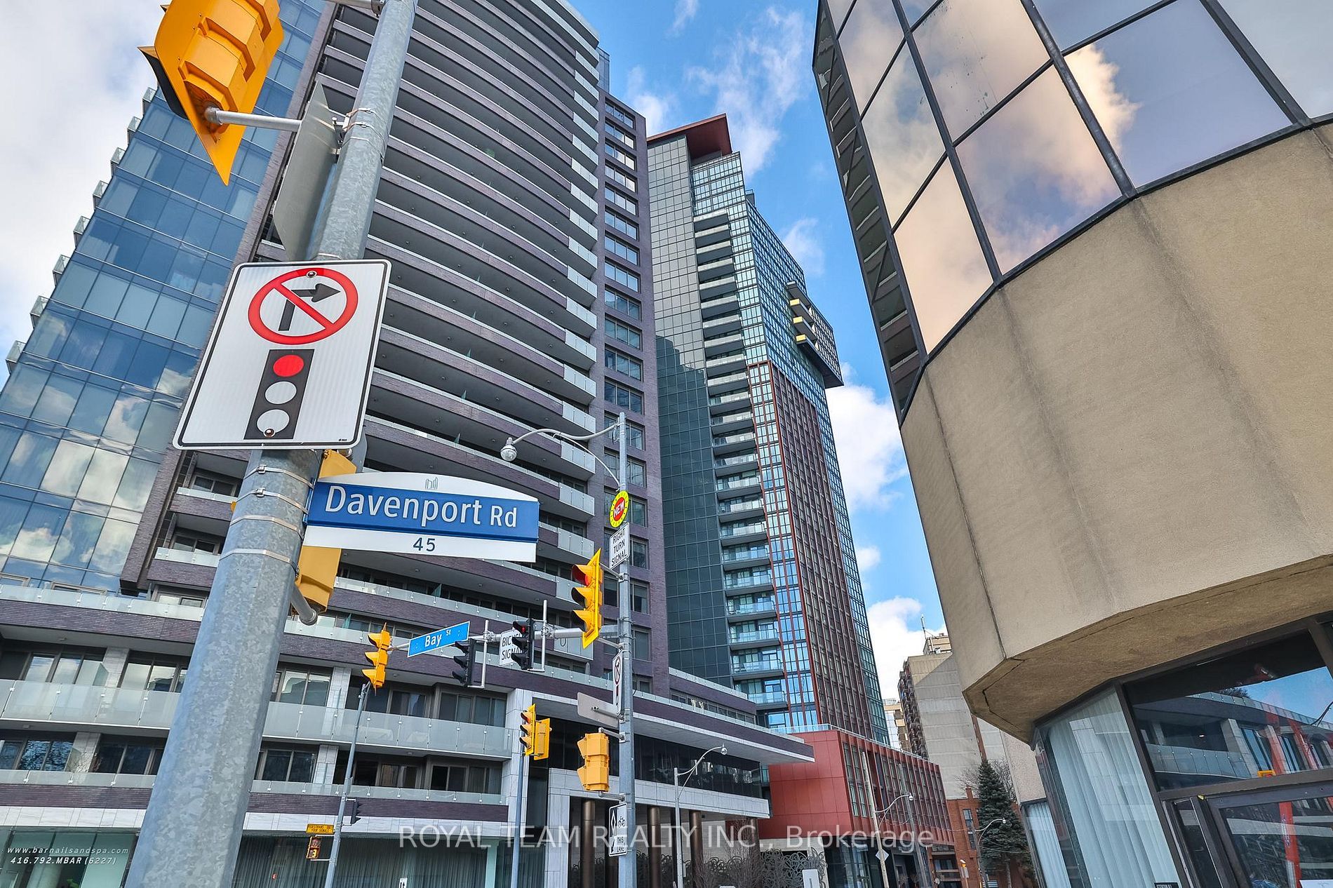 32 Davenport Rd #1403 - Toronto C02 - Annex