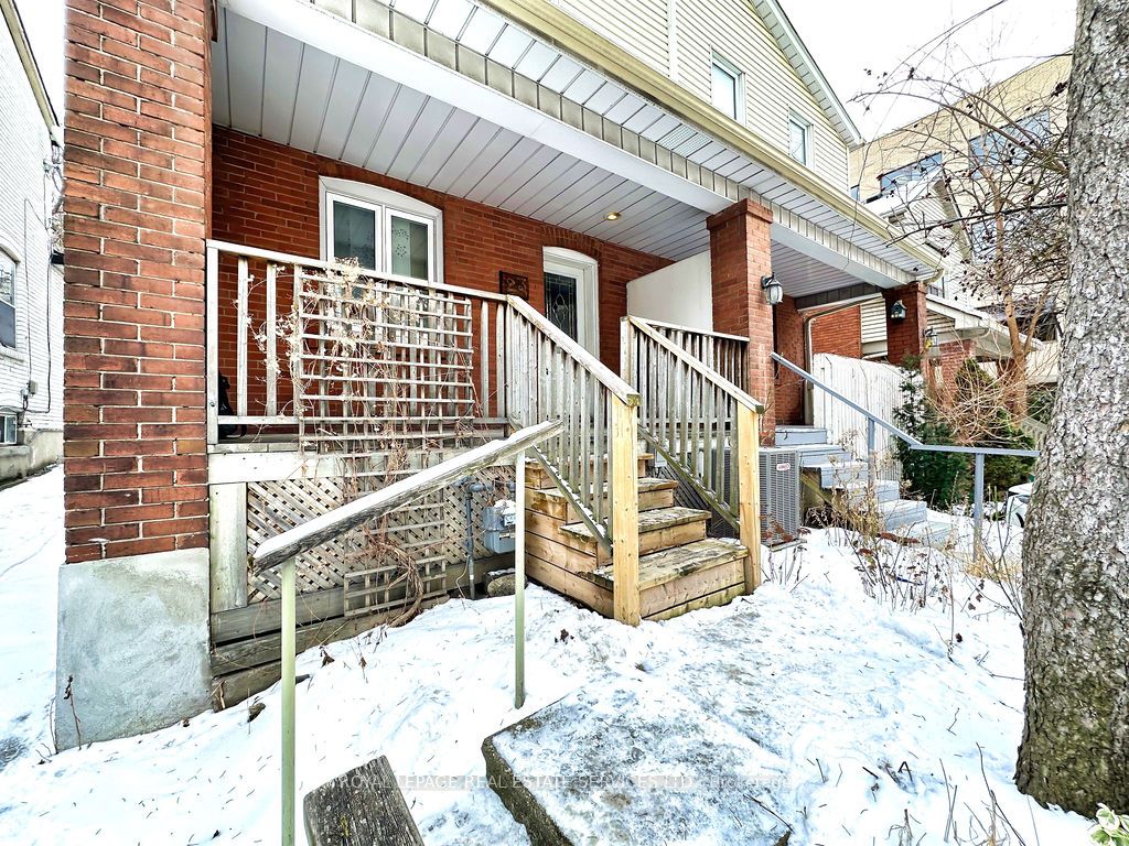 23 Edith Dr - Toronto C03 - Yonge-Eglinton