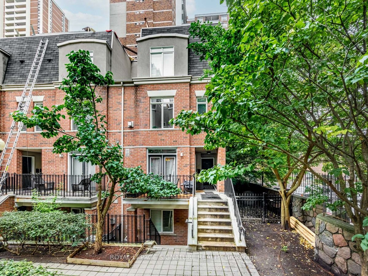 415 Jarvis St #401 - Toronto C08 - Cabbagetown-South St. James Town