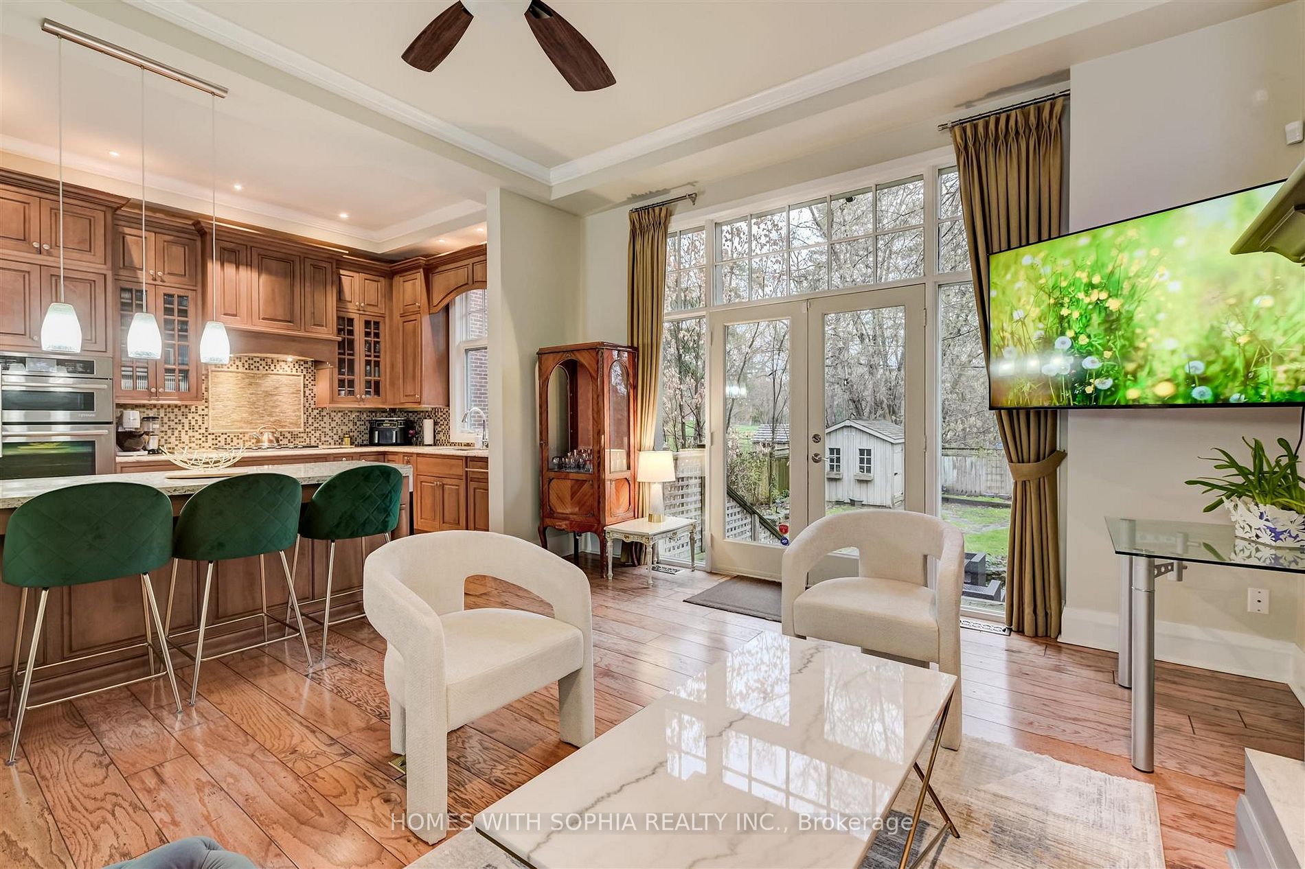 162 Glenvale Blvd - Toronto C11 - Leaside