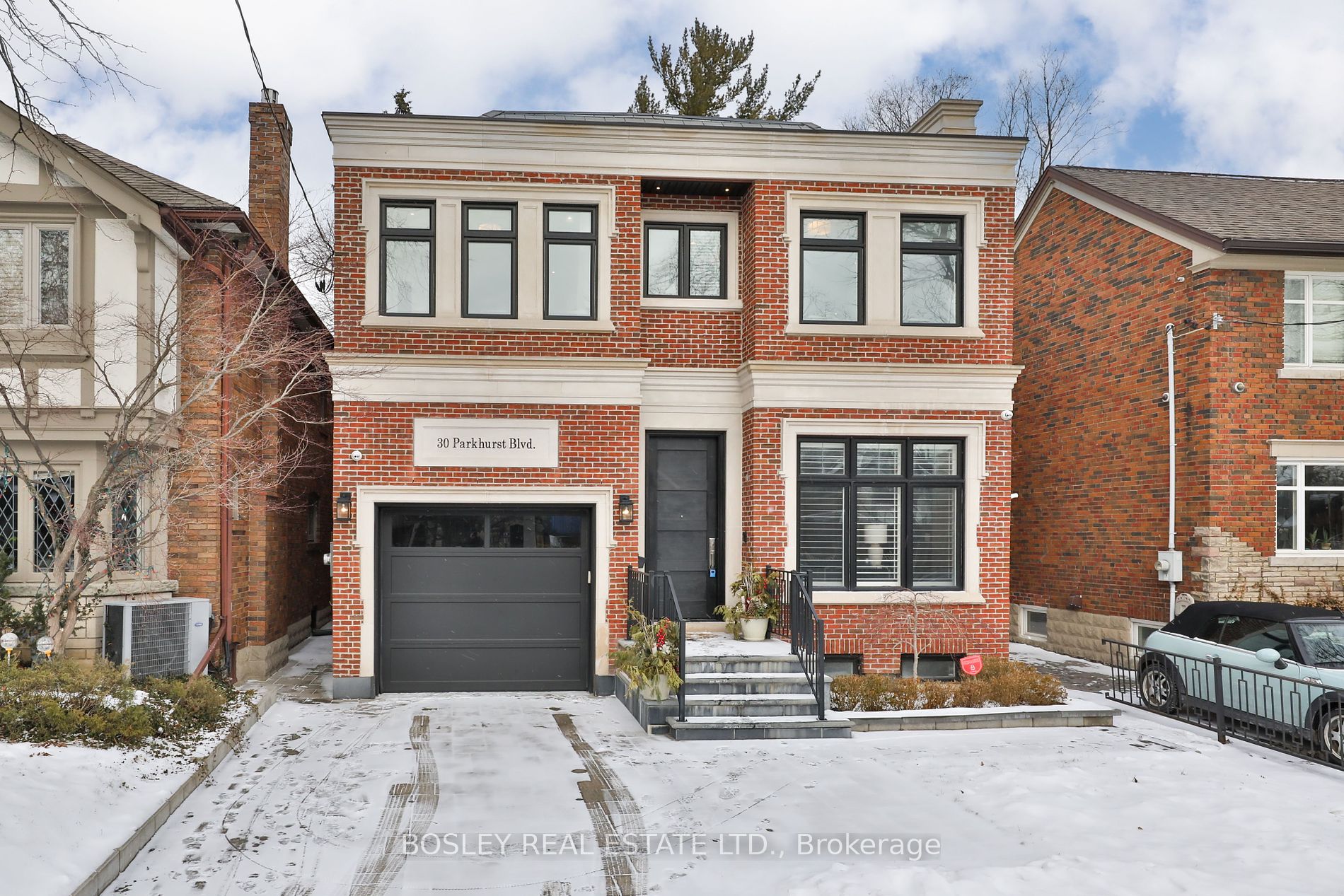 30 Parkhurst Blvd - Toronto C11 - Leaside