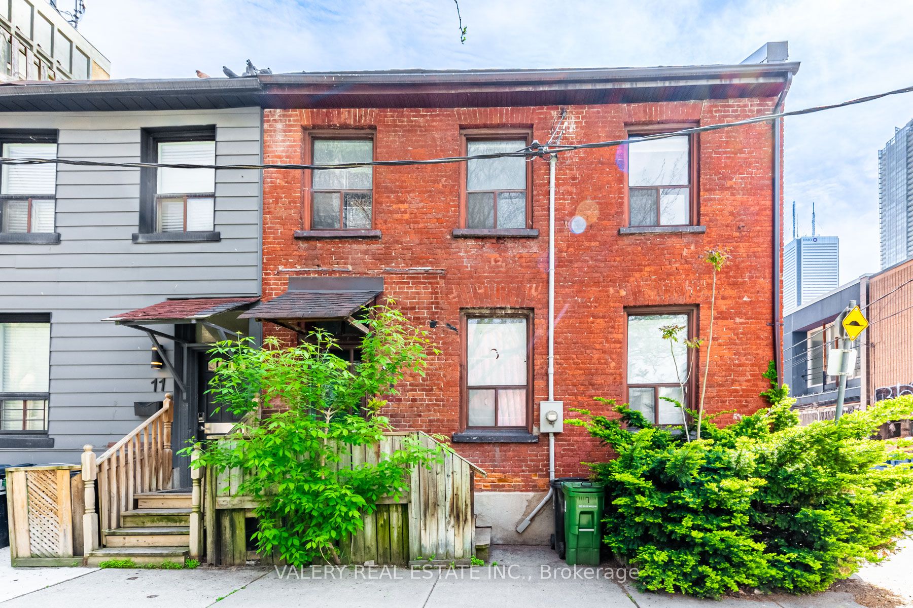 9 St. Patricks Sq - Toronto C01 - Kensington-Chinatown
