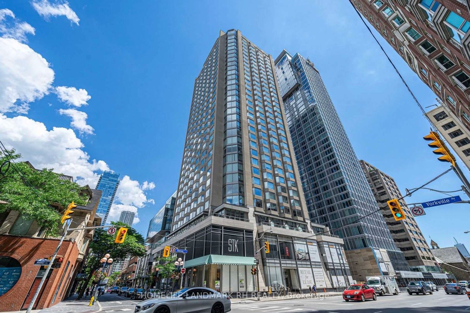155 Yorkville Ave #806 - Toronto C02 - Annex