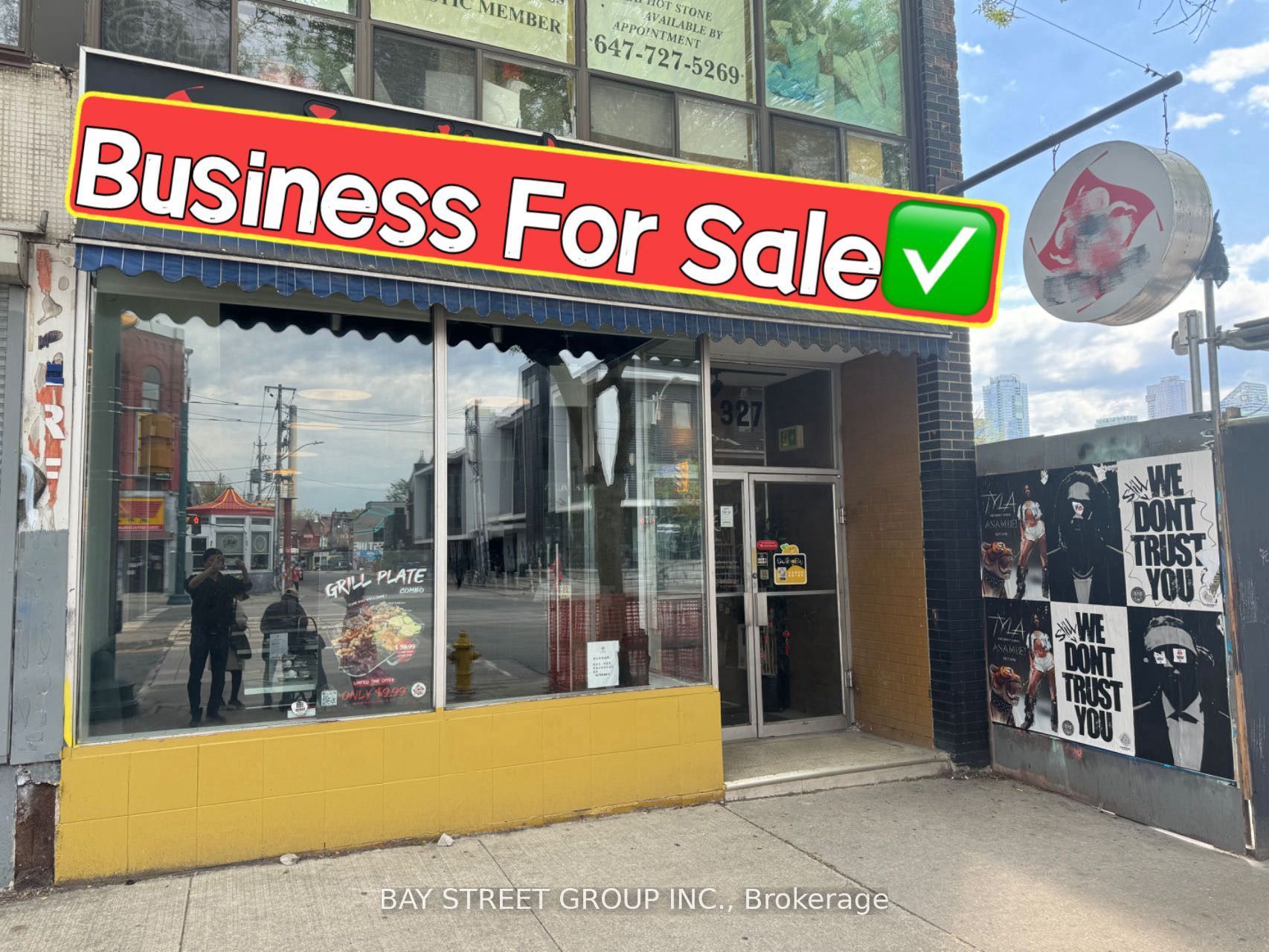 327 Spadina Ave #Main - Toronto C01 - Kensington-Chinatown