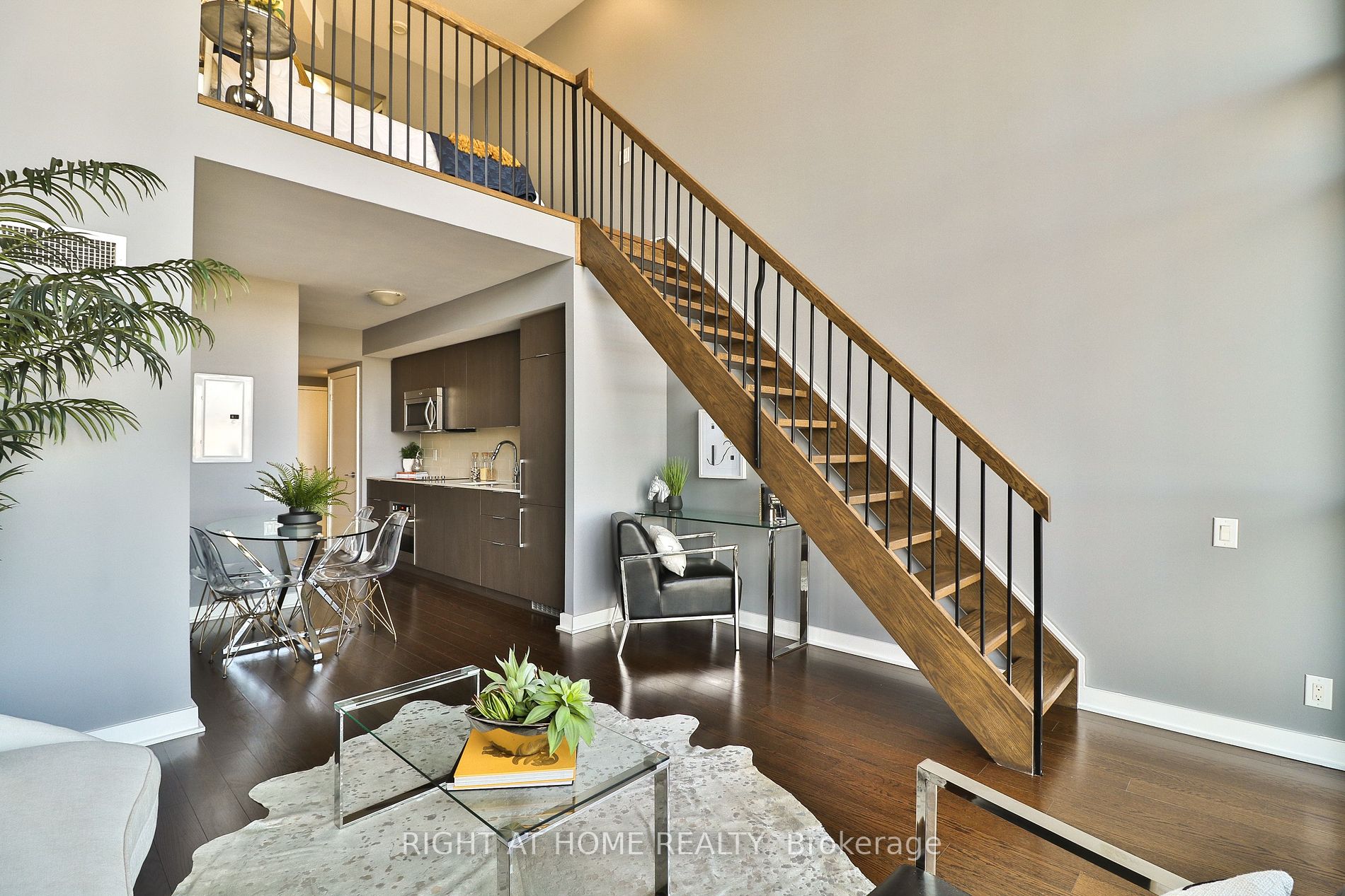 5 Hanna Ave #612 - Toronto C01 - Niagara
