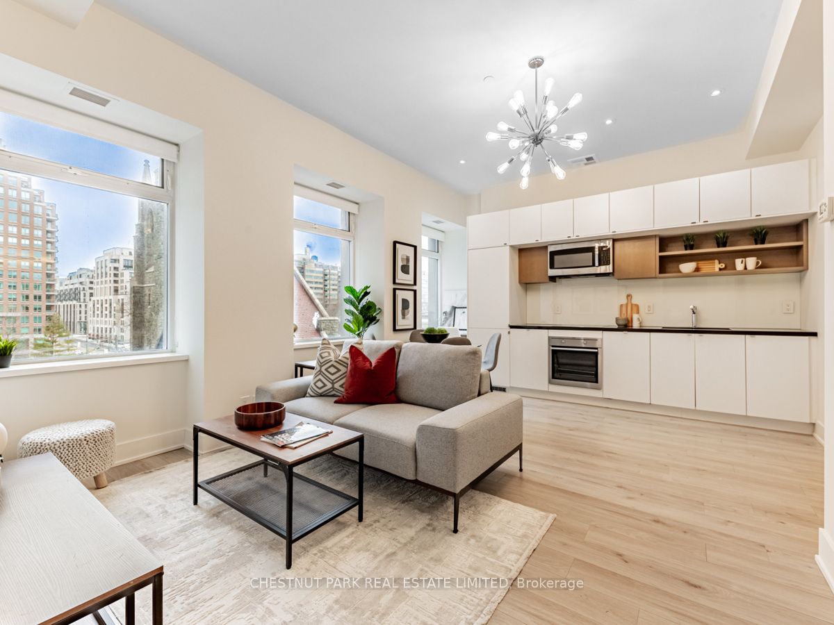 111 St Clair Ave #420 - Toronto C02 - Yonge-St. Clair