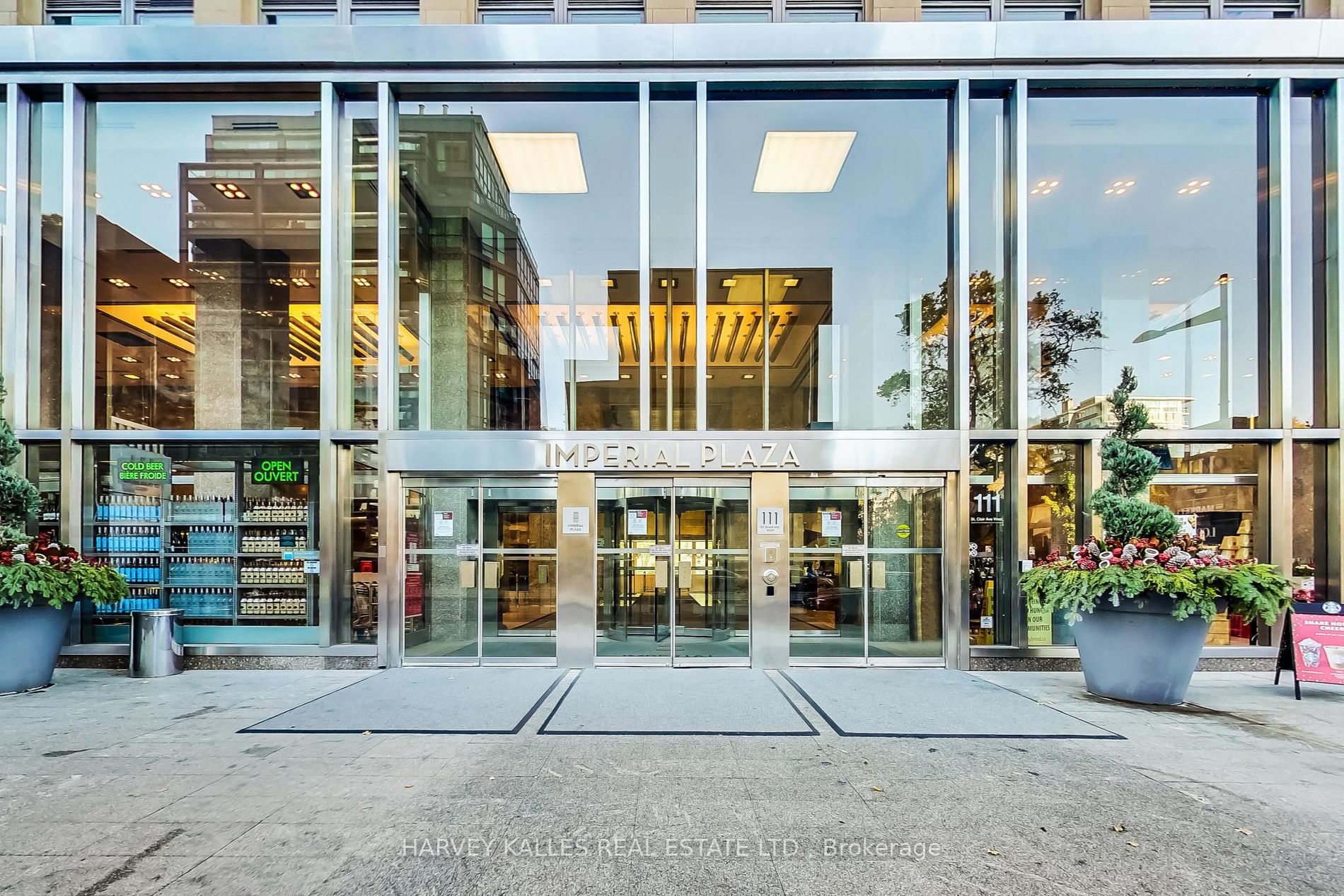 111 St Clair Ave #1025 - Toronto C02 - Yonge-St. Clair