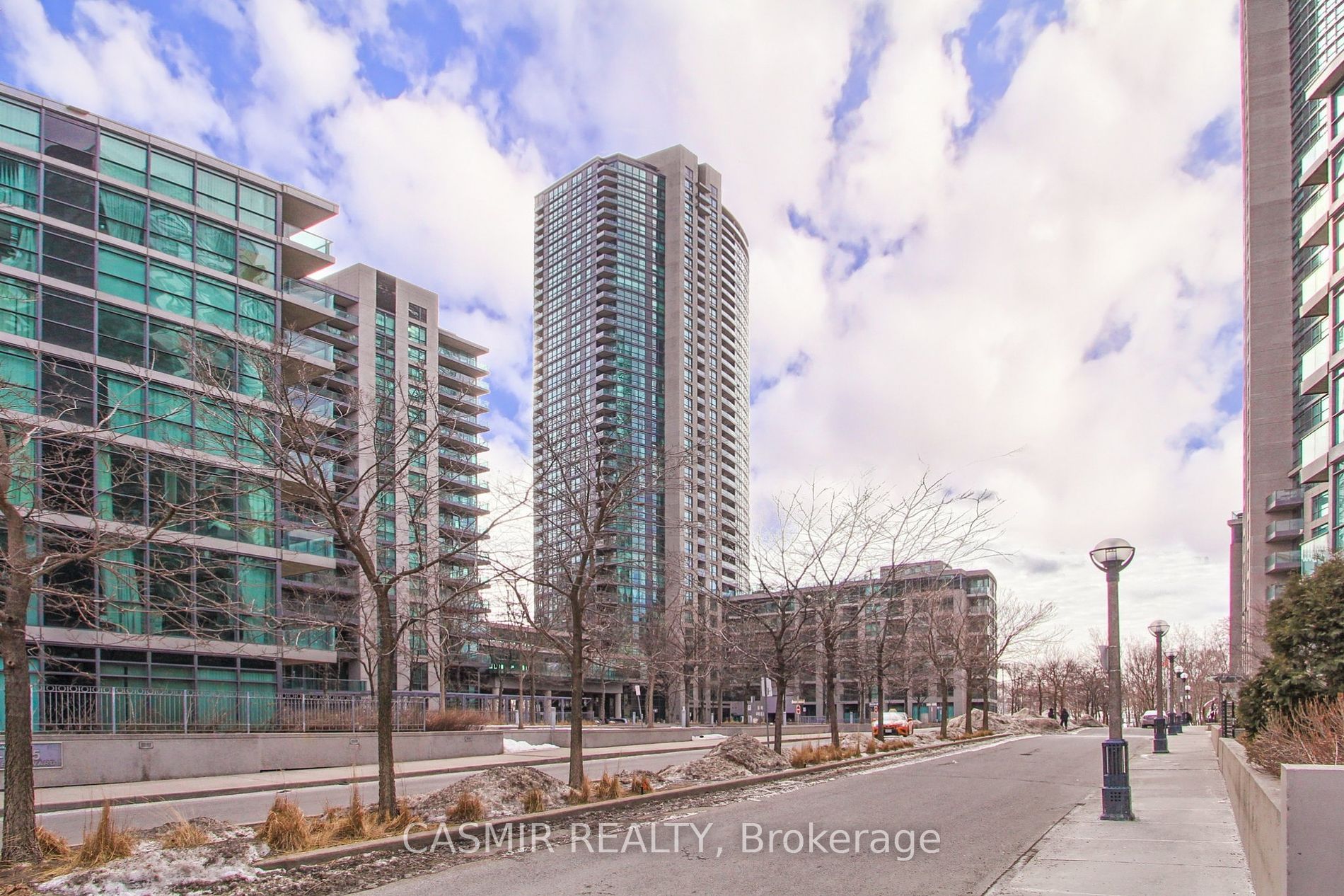 215 FORT YORK Blvd #707 - Toronto C01 - Niagara