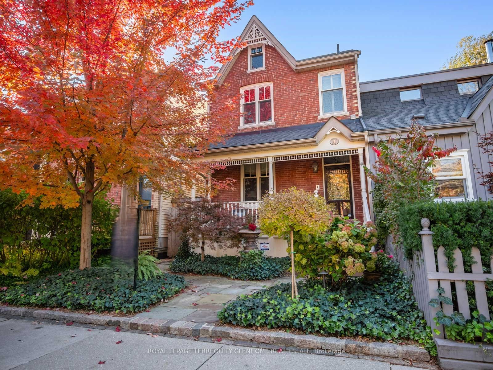 4 Bowman St - Toronto C08 - Cabbagetown-South St. James Town