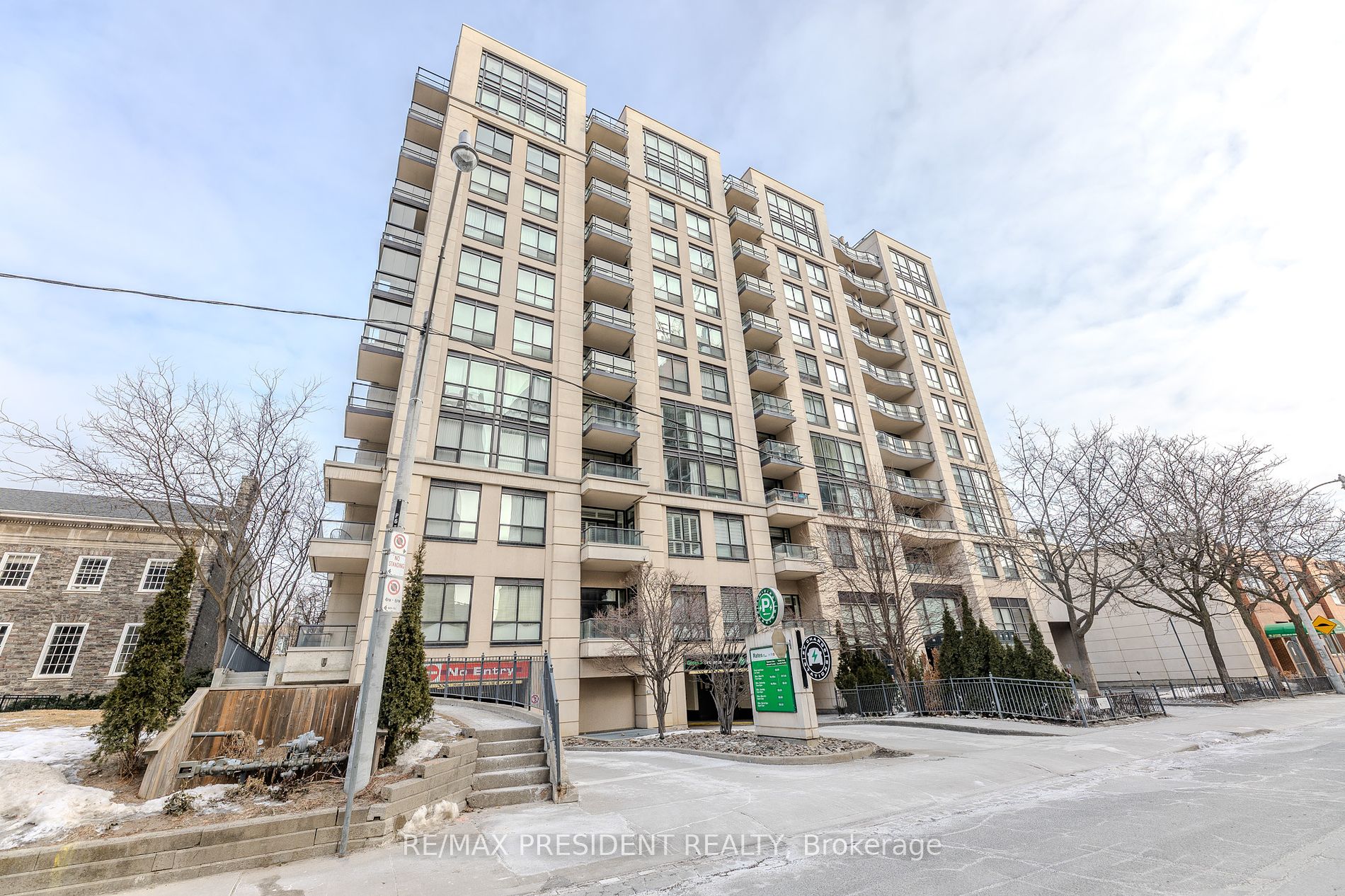 10 Delisle Ave #611 - Toronto C02 - Yonge-St. Clair