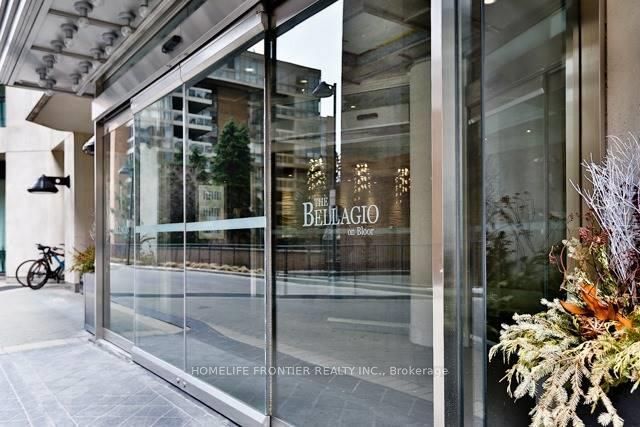 300 Bloor St #504 - Toronto C09 - Rosedale-Moore Park