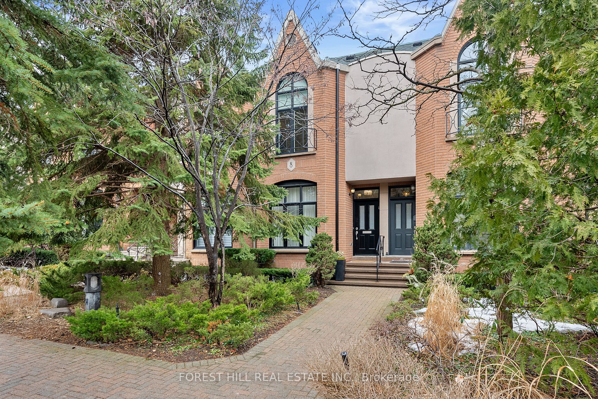 8 Alex Mews - Toronto C02 - Annex