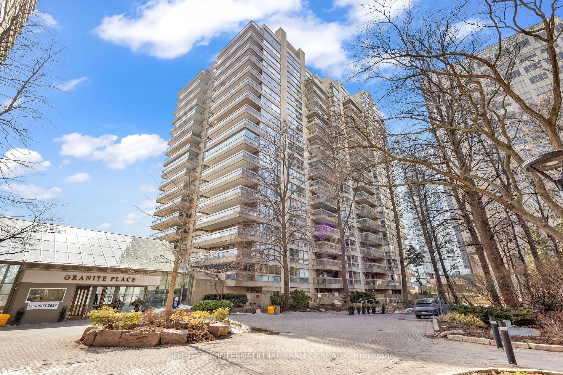 63 St Clair Ave #1702 - Toronto C02 - Yonge-St. Clair