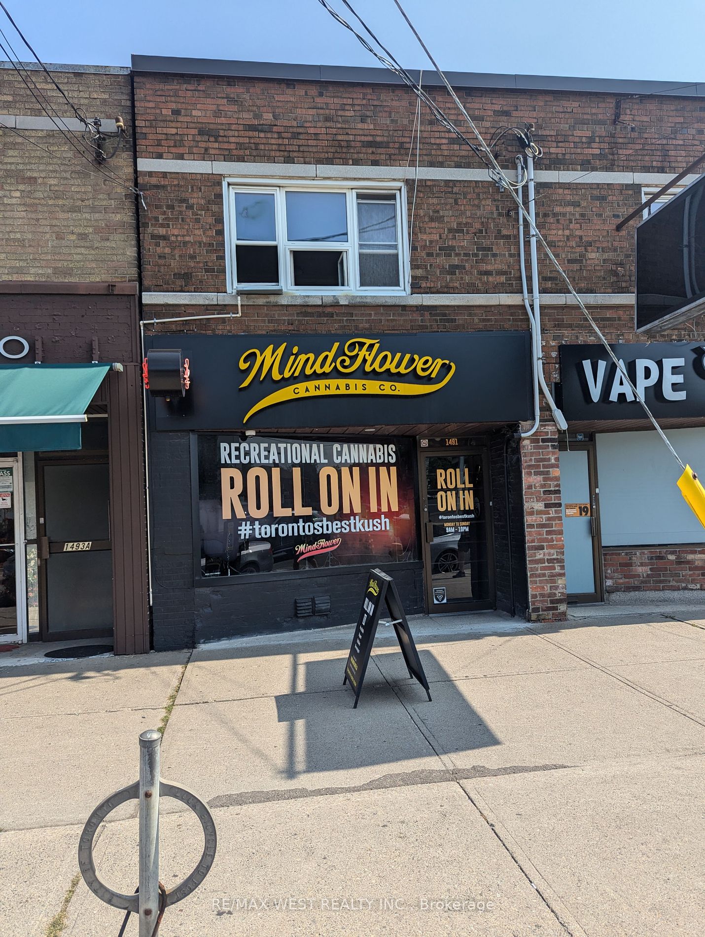 1491 Bayview Ave - Toronto C11 - Leaside