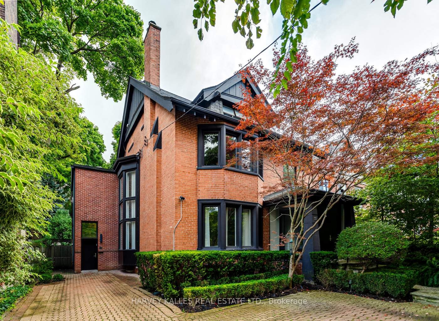 11 Shorncliffe Ave - Toronto C03 - Forest Hill South