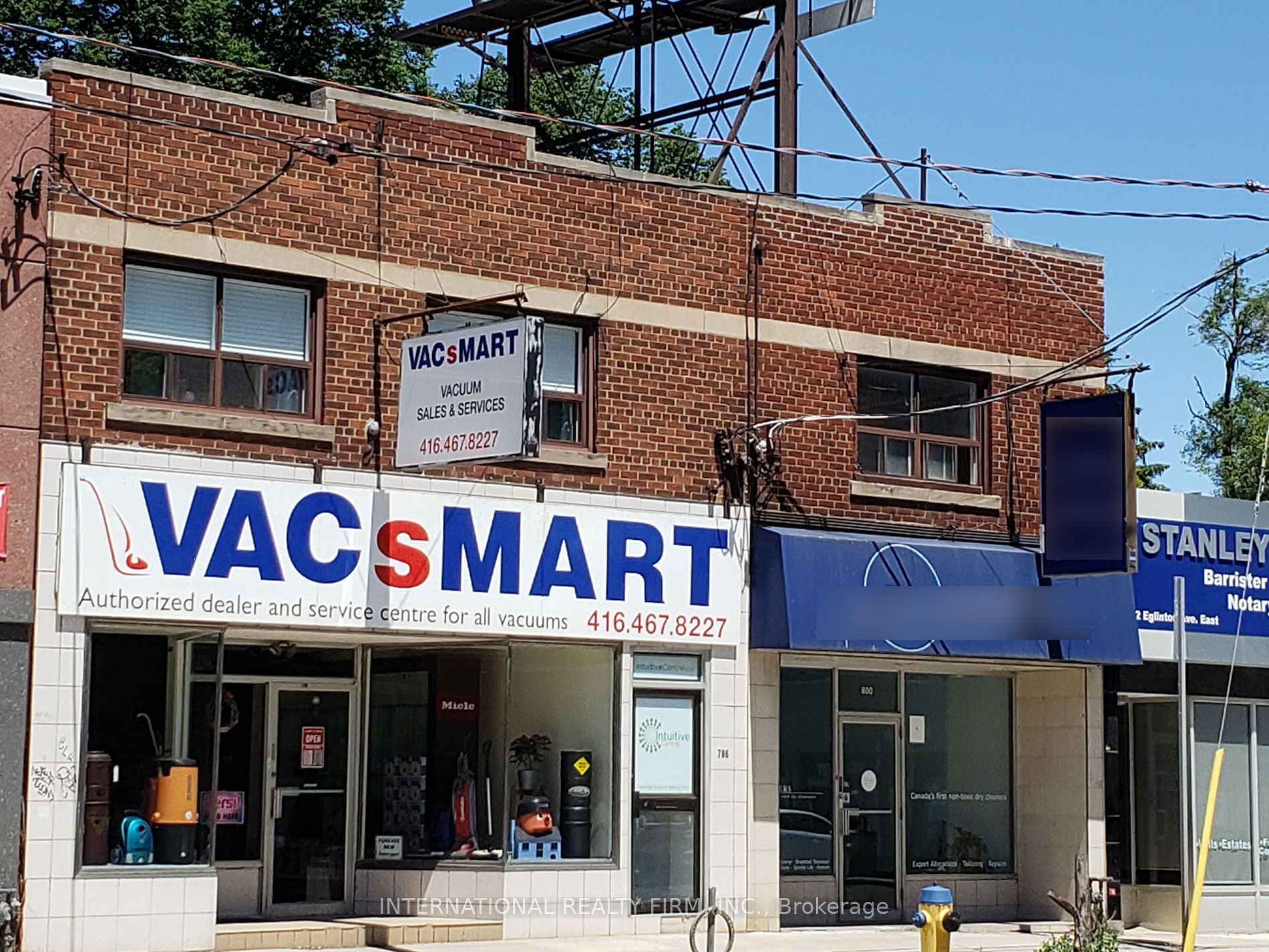 796-800 Eglinton Ave - Toronto C11 - Leaside
