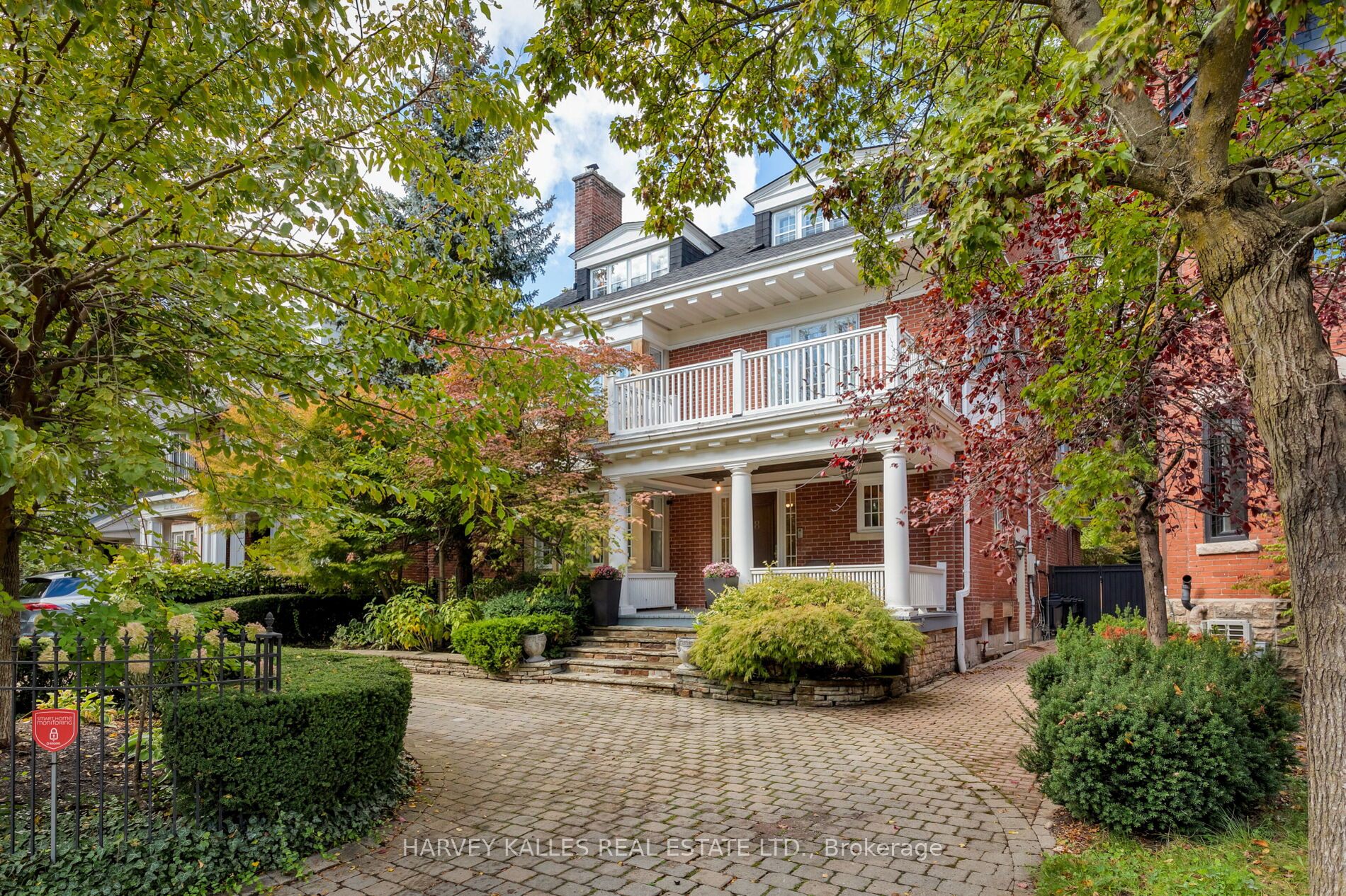8 Binscarth Rd - Toronto C09 - Rosedale-Moore Park