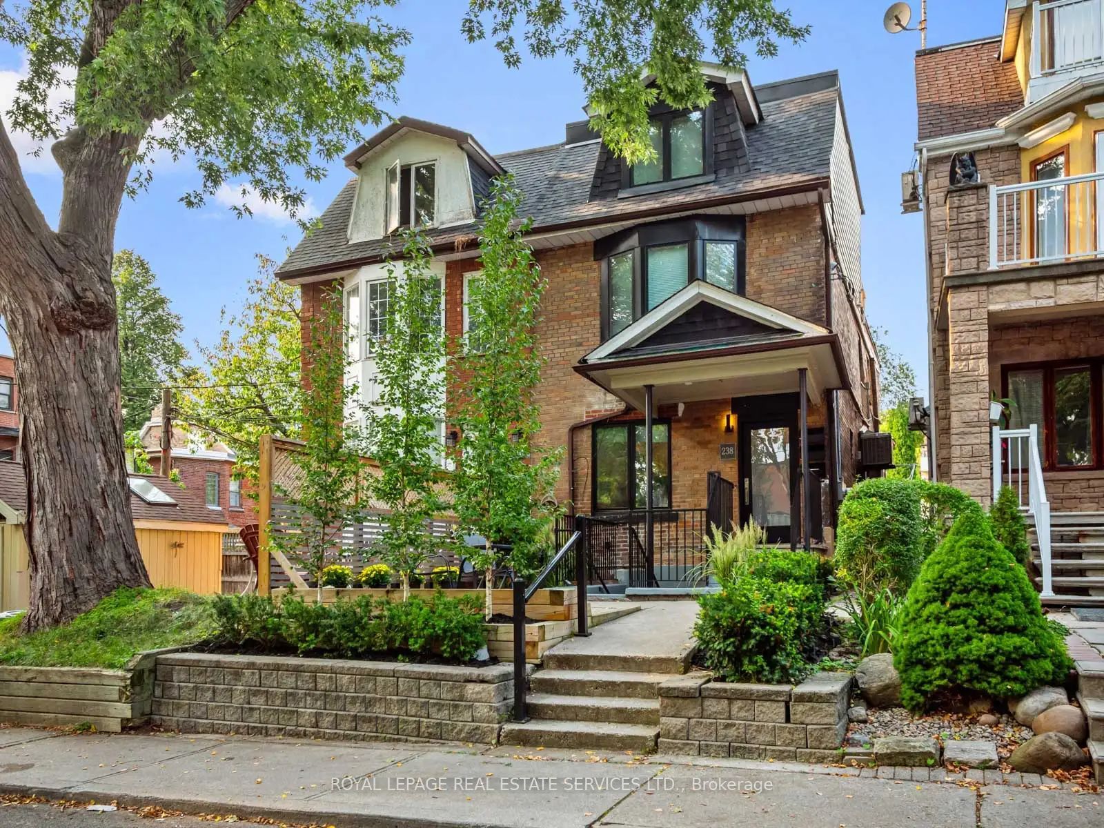238 Garden Ave - Toronto W01 - High Park-Swansea