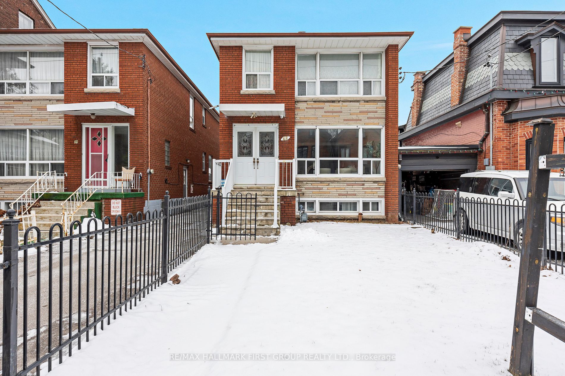 48 Macdonell Ave - Toronto W01 - Roncesvalles