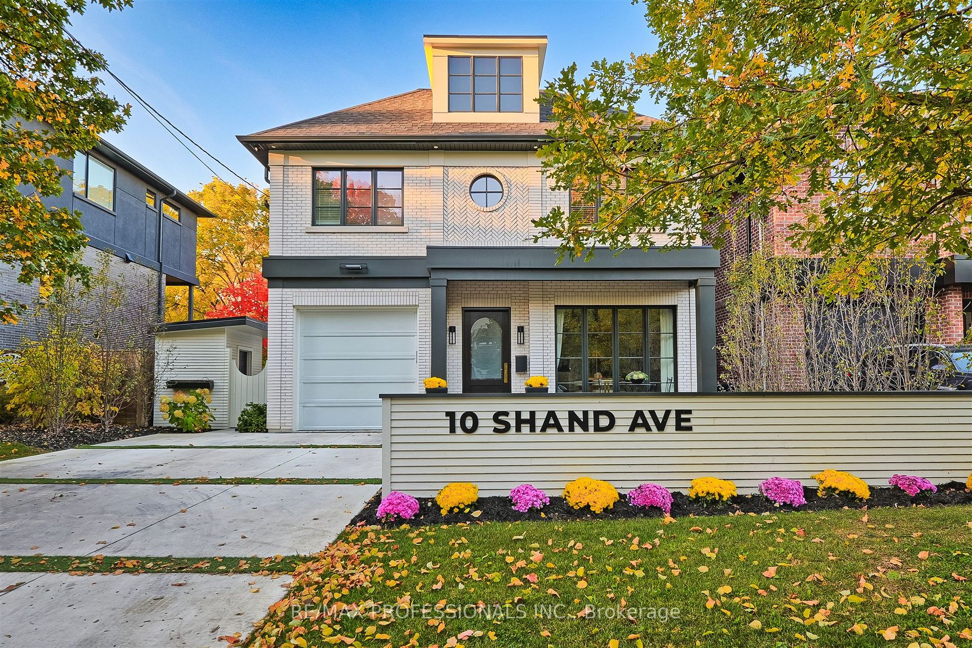 10 Shand Ave - Toronto W08 - Kingsway South