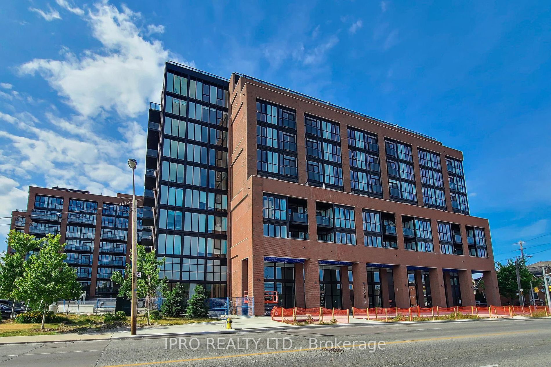 2300 St Clair Ave #915 - Toronto W02 - Junction Area