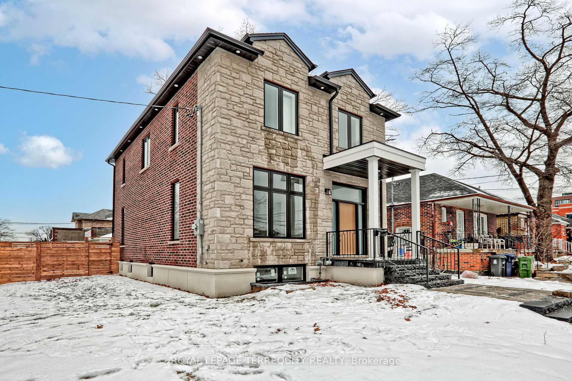2 Cobalt Ave - Toronto W02 - Junction Area