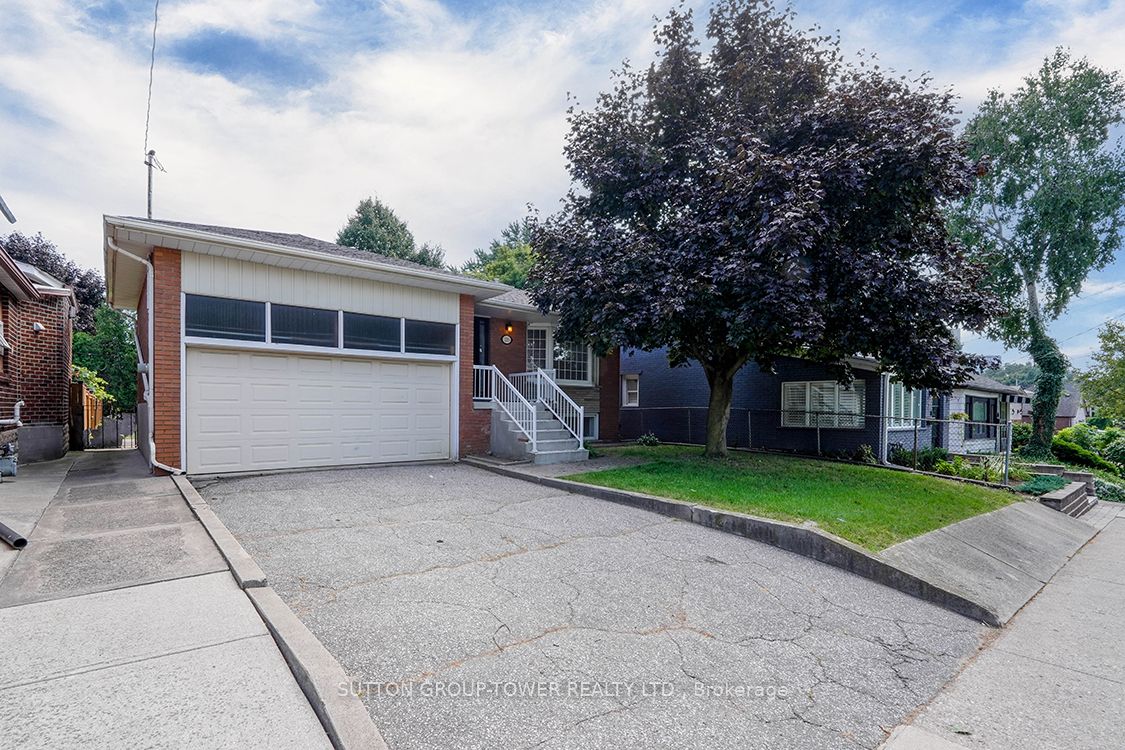 225 Park Lawn Rd - Toronto W07 - Stonegate-Queensway