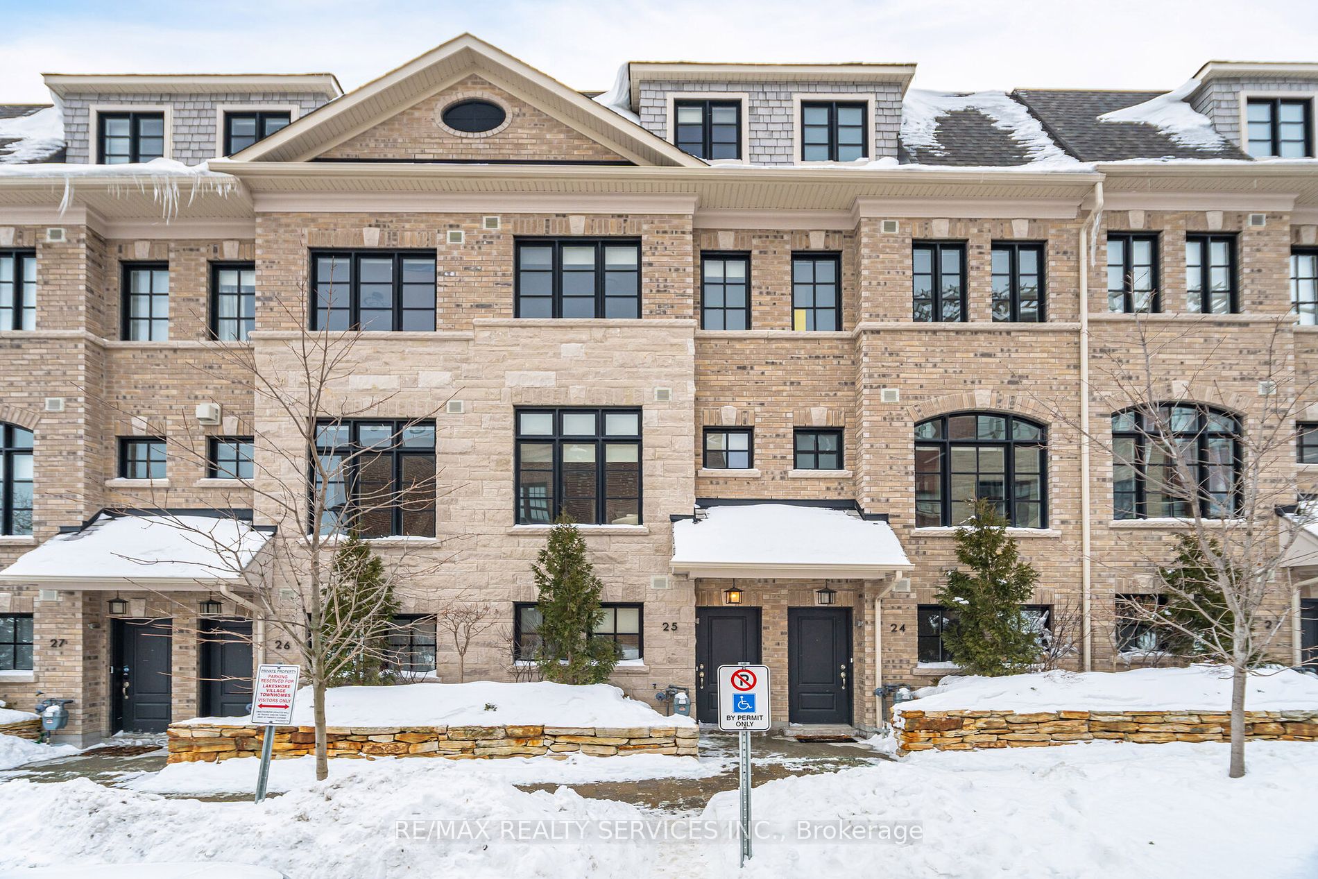 80 Daisy Ave #25 - Toronto W06 - Long Branch