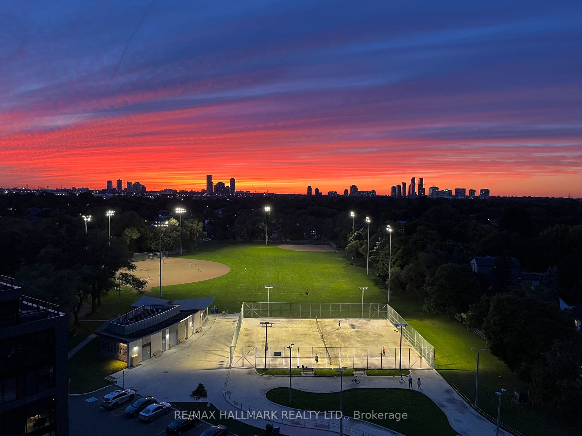 7 Smith Cres #PH807 - Toronto W07 - Stonegate-Queensway