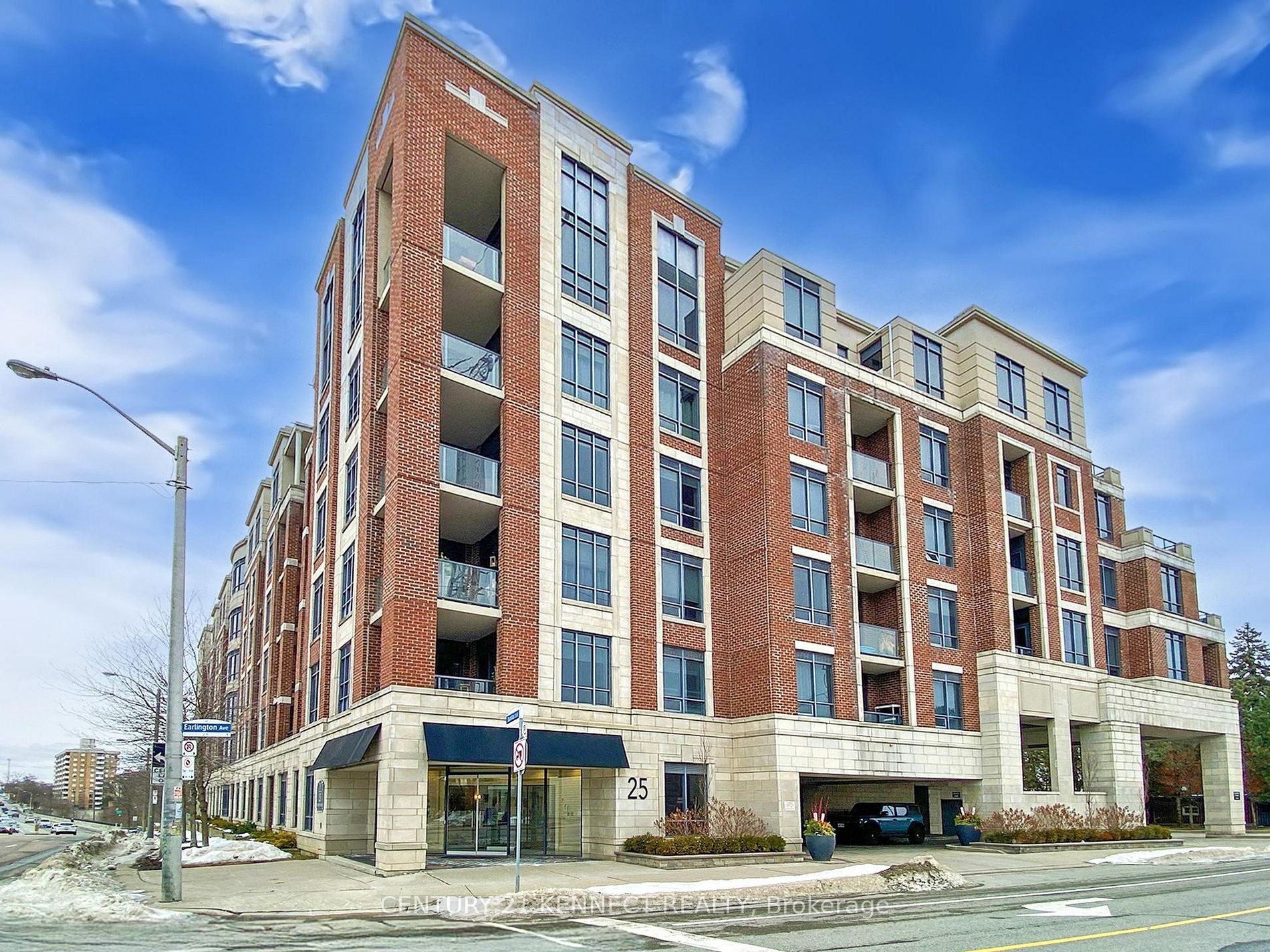 25 Earlington Ave #316 - Toronto W08 - Kingsway South