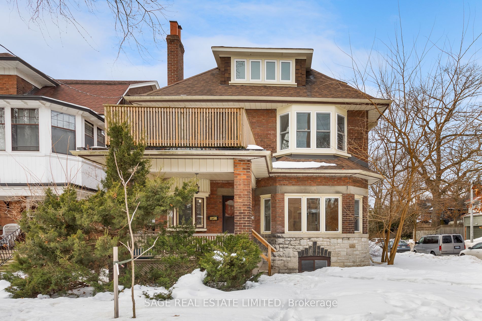 216 Indian Rd - Toronto W01 - High Park-Swansea