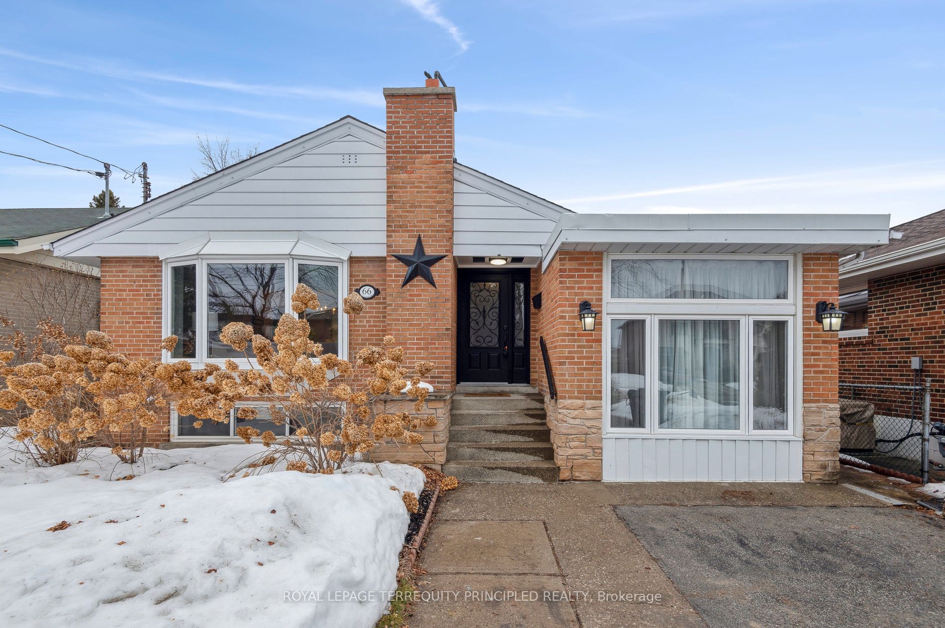 66 Claymore Dr - Toronto W07 - Stonegate-Queensway