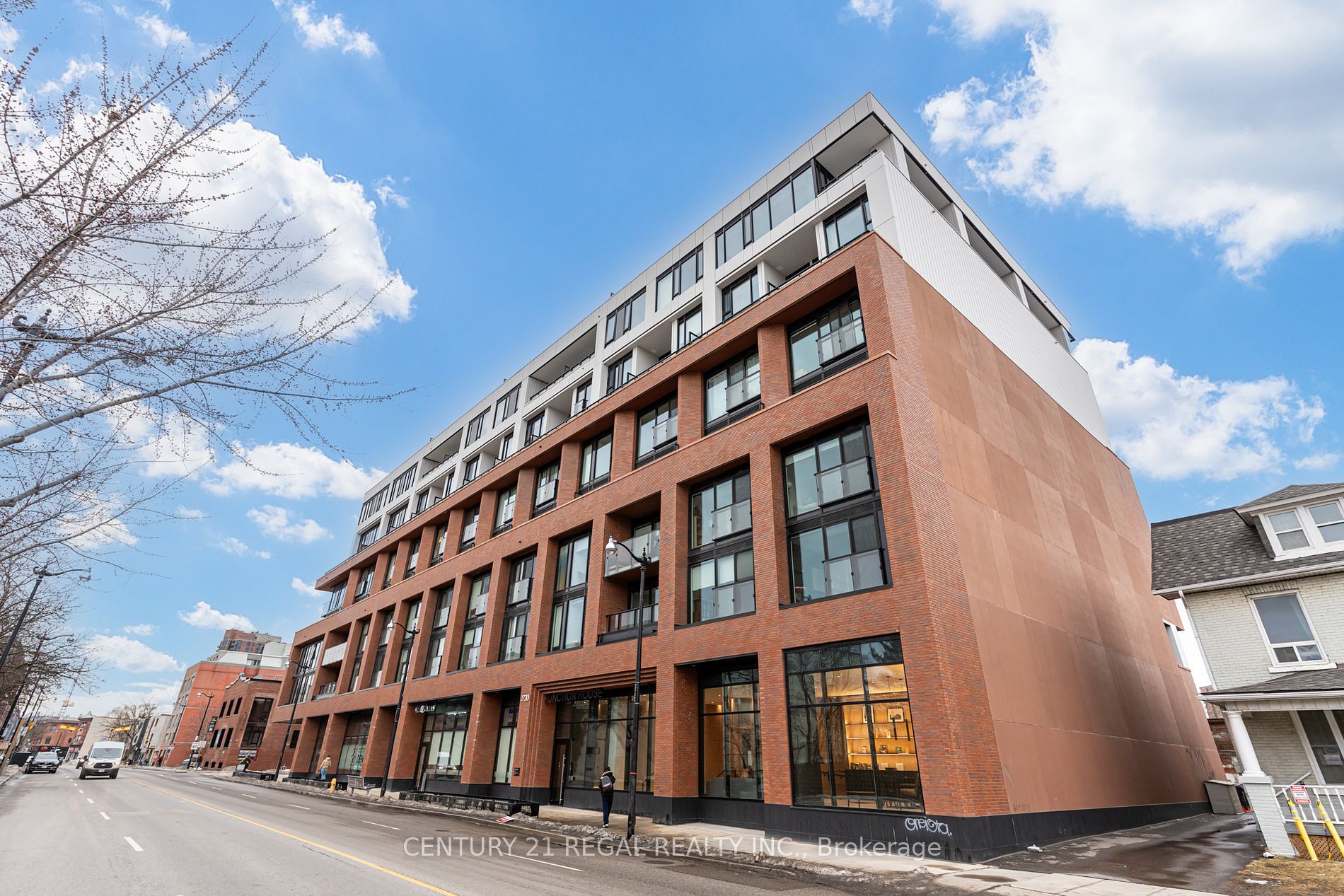 2720 Dundas St #804 - Toronto W02 - Junction Area