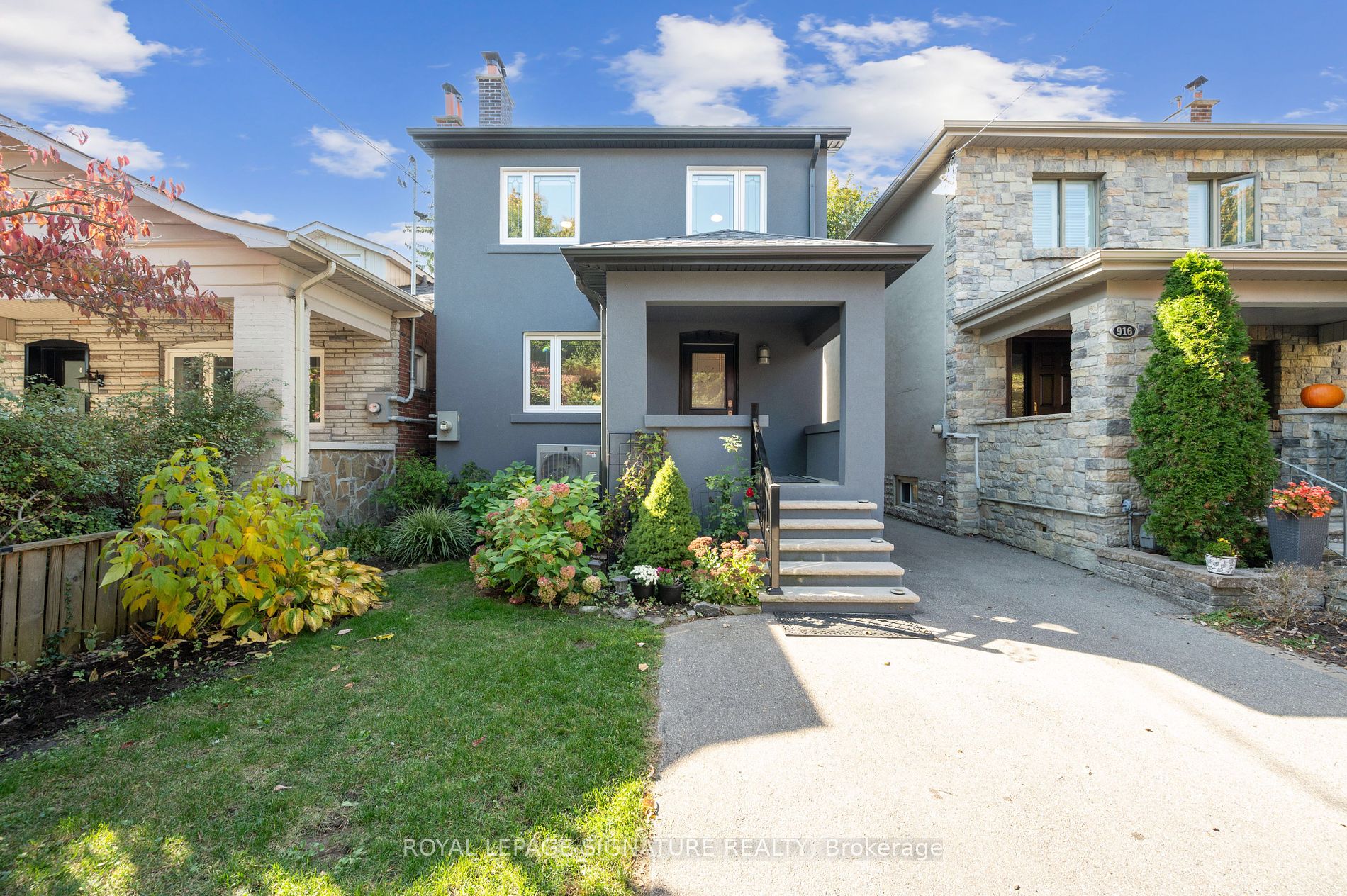 914 Royal York Rd - Toronto W07 - Stonegate-Queensway