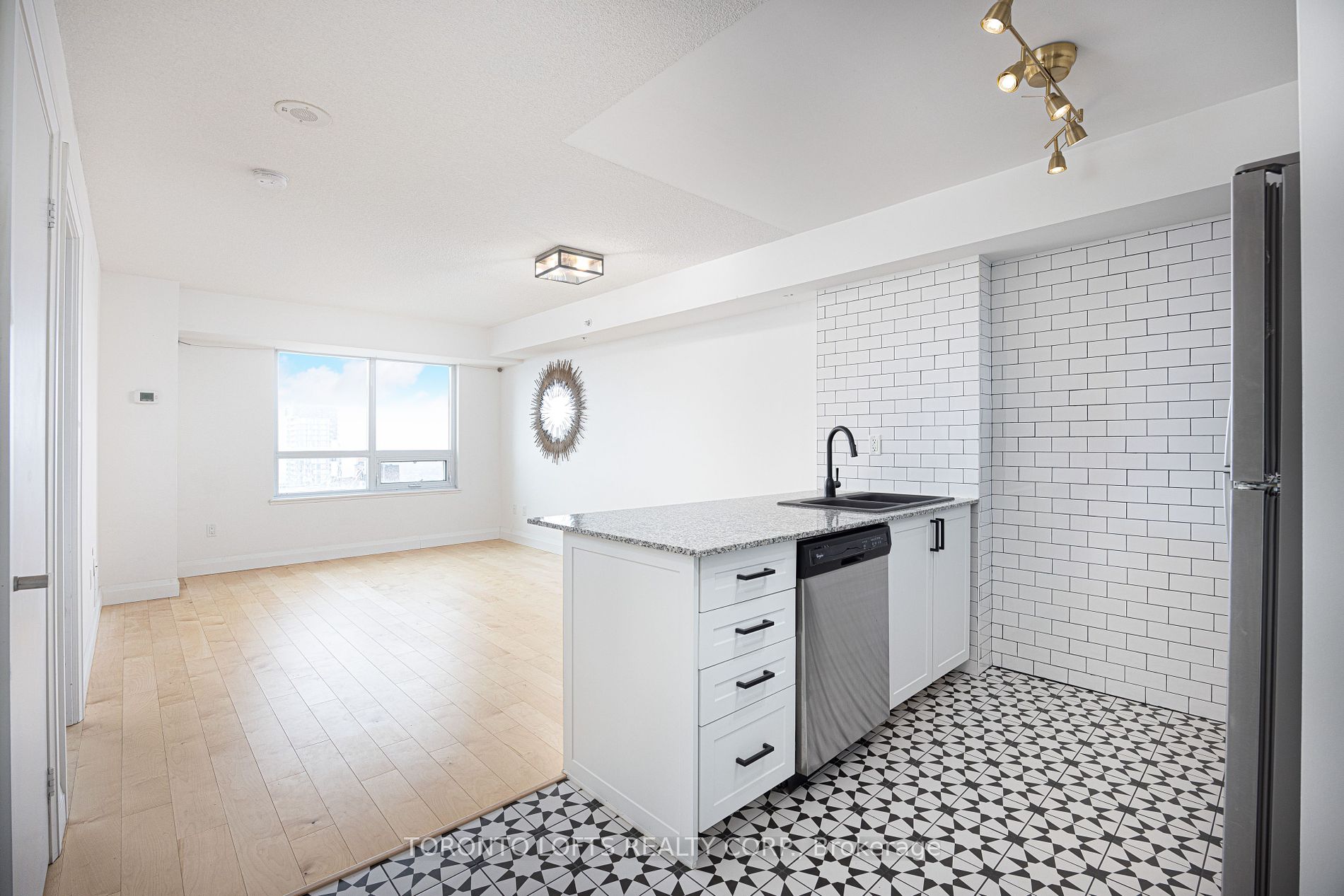 1410 Dupont St #2502 - Toronto W02 - Dovercourt-Wallace Emerson-Junction