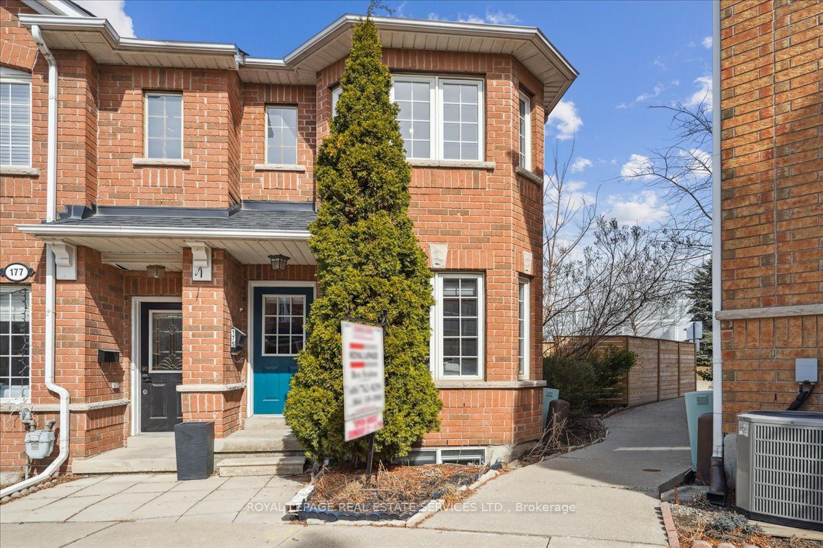 175 Brickworks Lane - Toronto W02 - Junction Area