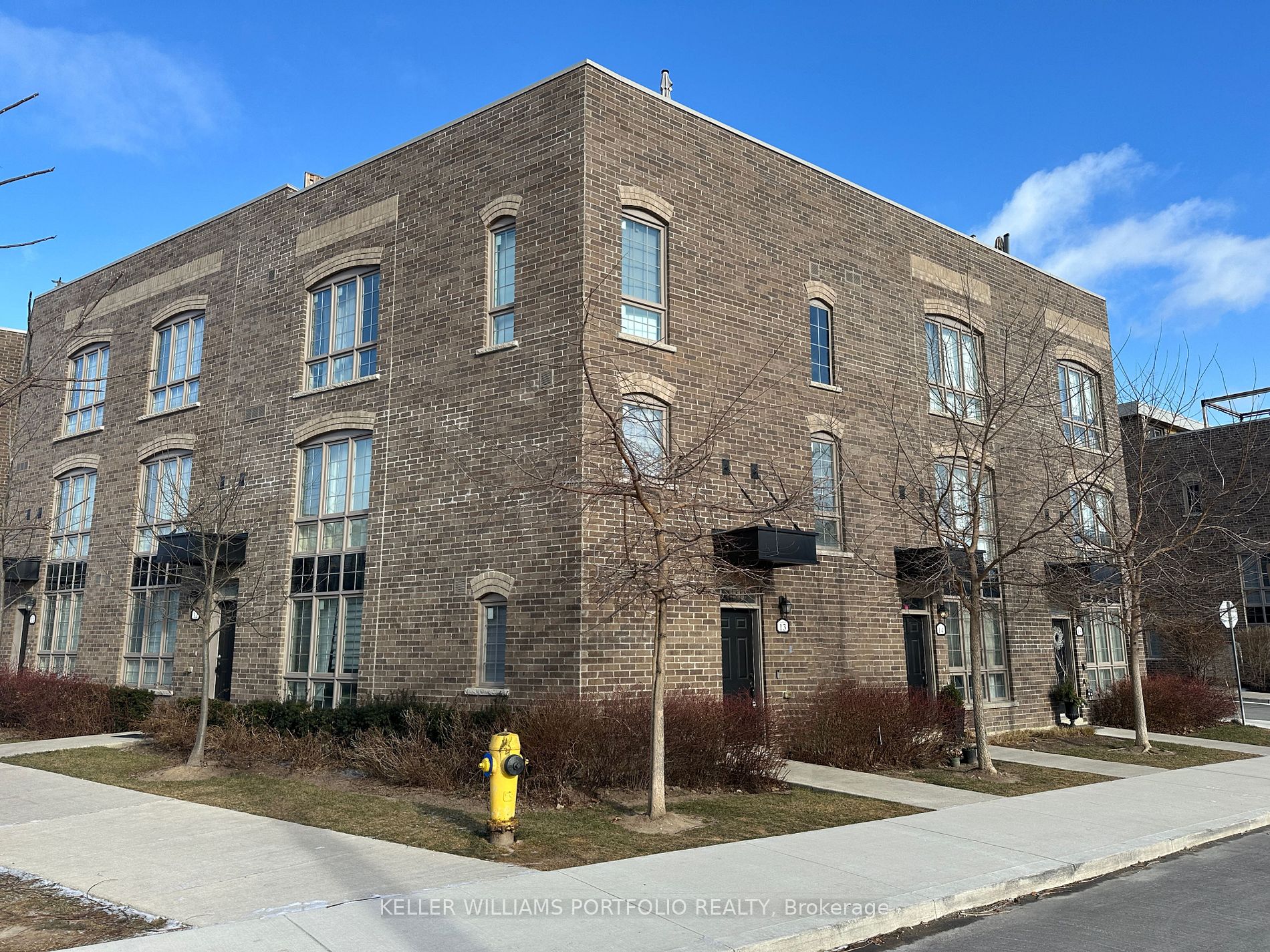26 Ernest Ave #13 - Toronto W02 - Dovercourt-Wallace Emerson-Junction