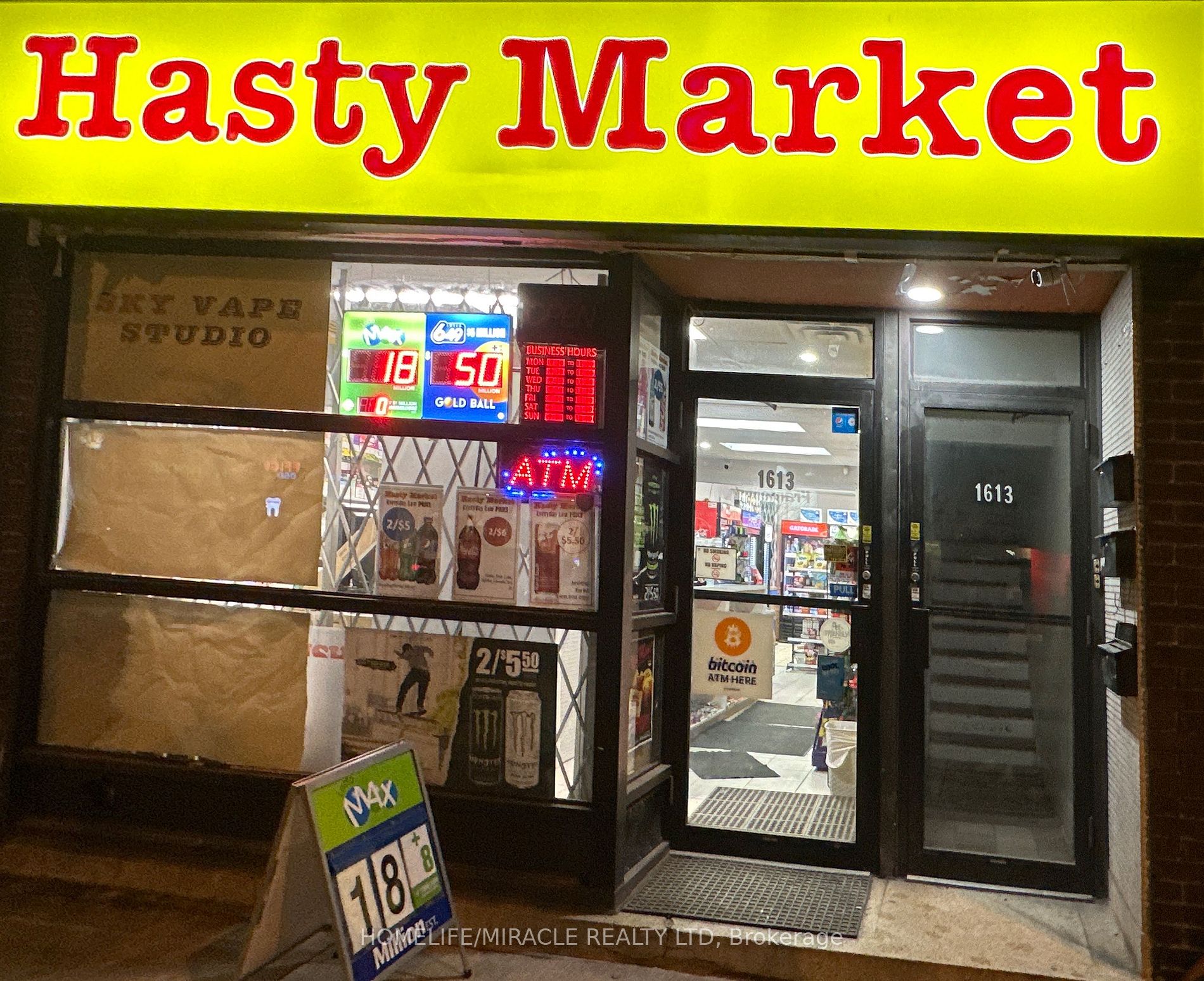 1613 Bloor St - Toronto W01 - High Park-Swansea