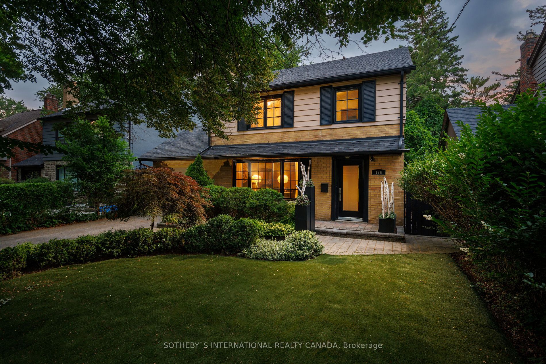 175 Prince Edward Dr - Toronto W07 - Stonegate-Queensway